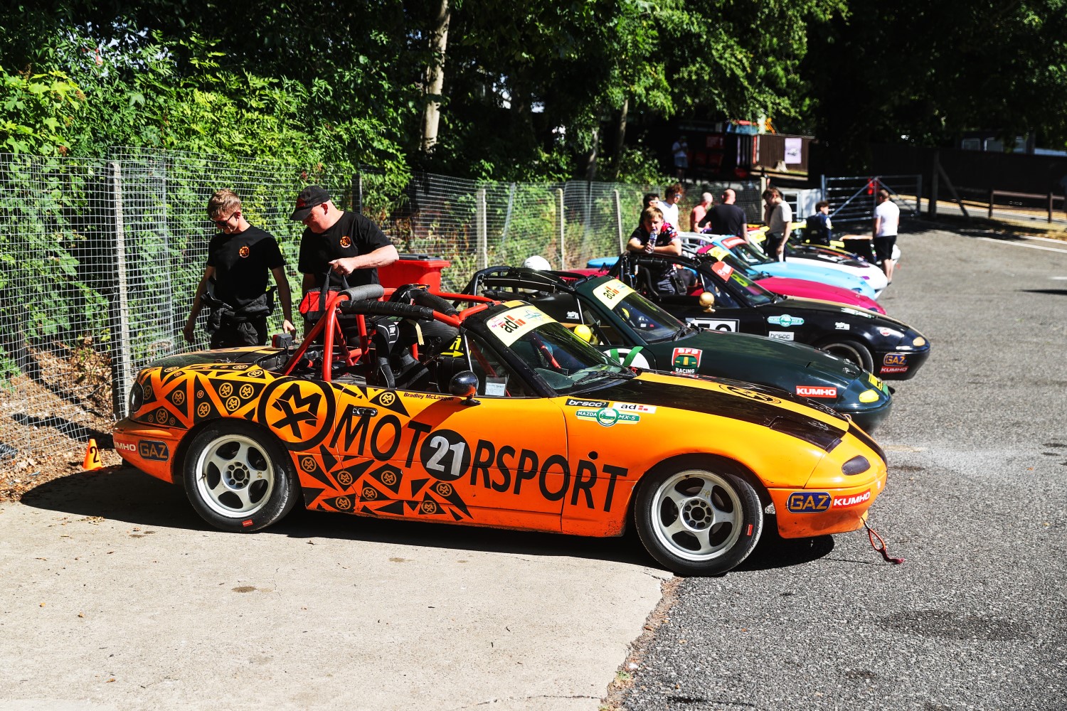 mazda mx5 mk1 race weekend support mx motorsport