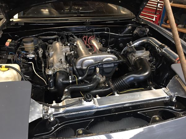 race car build mazda mx5 mk1 engine bay